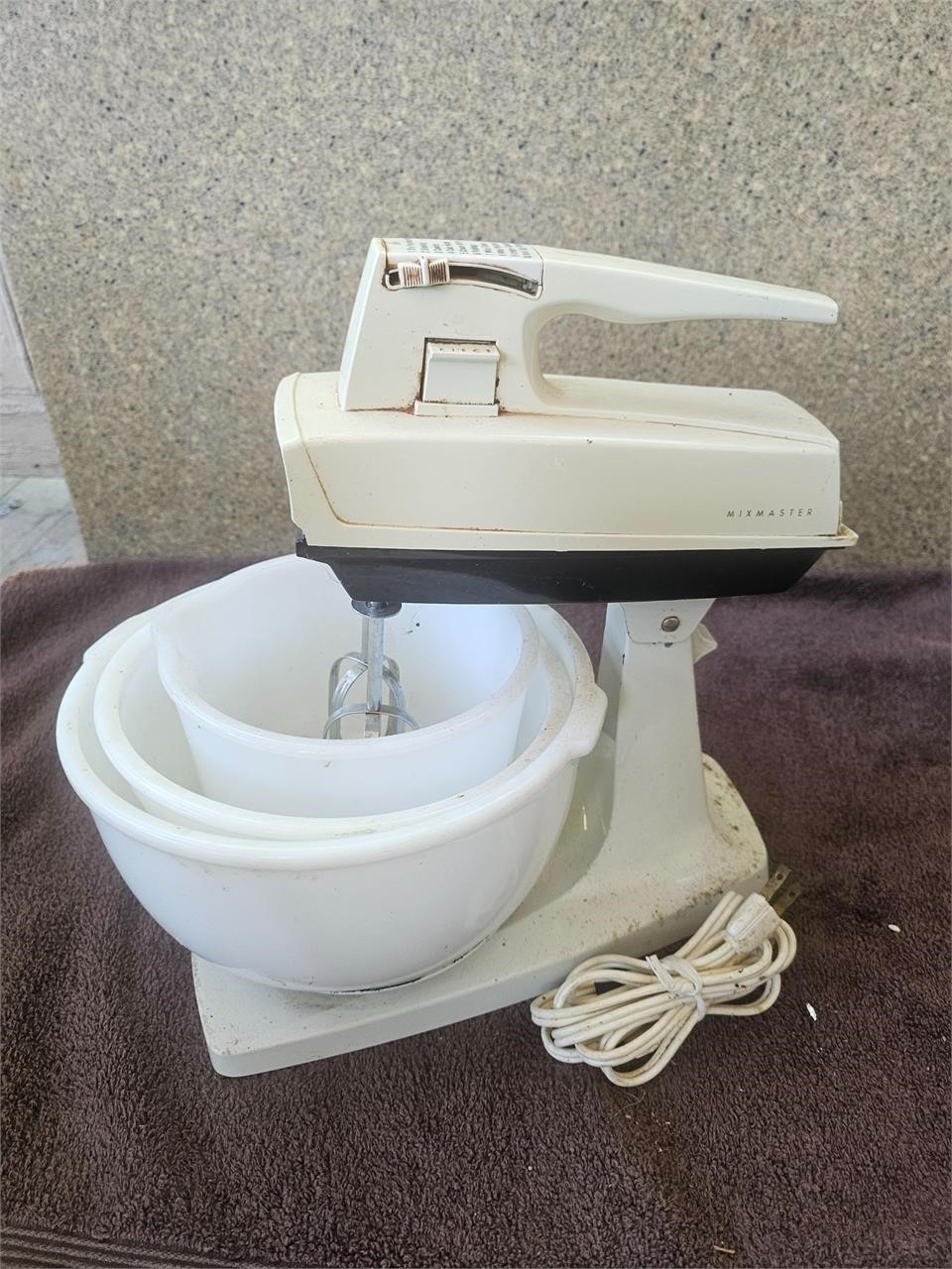 Vintage Sunbeam Mixer with 3 Bowls
