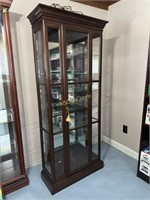Mahogany Lighted curio cabinet with 6 glass