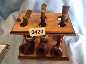 Pipe Holder w/(3) Pipes