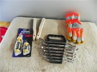 Unused Mastercraft screwdrivers, gloves,