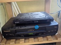 Sony dvd player with remote and Panasonic VHS