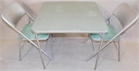 FOLDING TABLE W/CHAIRS