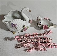 Napco Ceramic Swans in Oswalds’ Wy Box