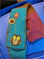 Kids owl scarf exc cond.