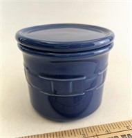 Longaberger USA cornflower 1 pint crock with lid