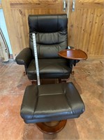 Recliner w/Arm Table & Ottoman