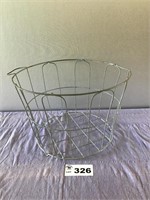 WIRE LAUNDRY BASKET