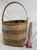 Woven Basket w/handle