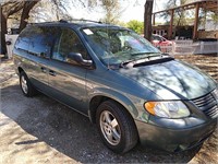 2005 Dodge Grand Caravan SXT