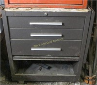 27 Inch Rolling Tool Cabinet