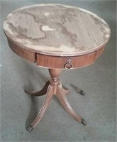 Round Pedestal Table For Reconditioning 24"Dx27"H