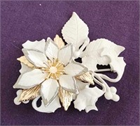 Beautiful KC Brand Floral Brooch