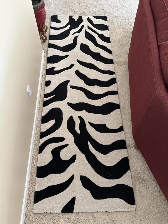 2 Safavieh Soho Zebra Print Rugs (2' 6" x 8")