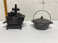 Vintage Salesman Sample Stove, Mini Dutch Oven
