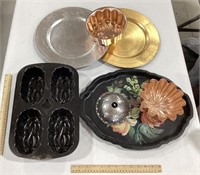 3 Decorative Plates w/ Loaf Pan - Cracks