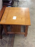END TABLE 25" X 25" x 16"