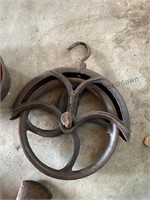 Several items of cast iron