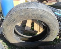 TIRE 255/70R 22.5