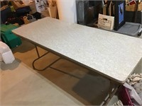 6 foot folding table