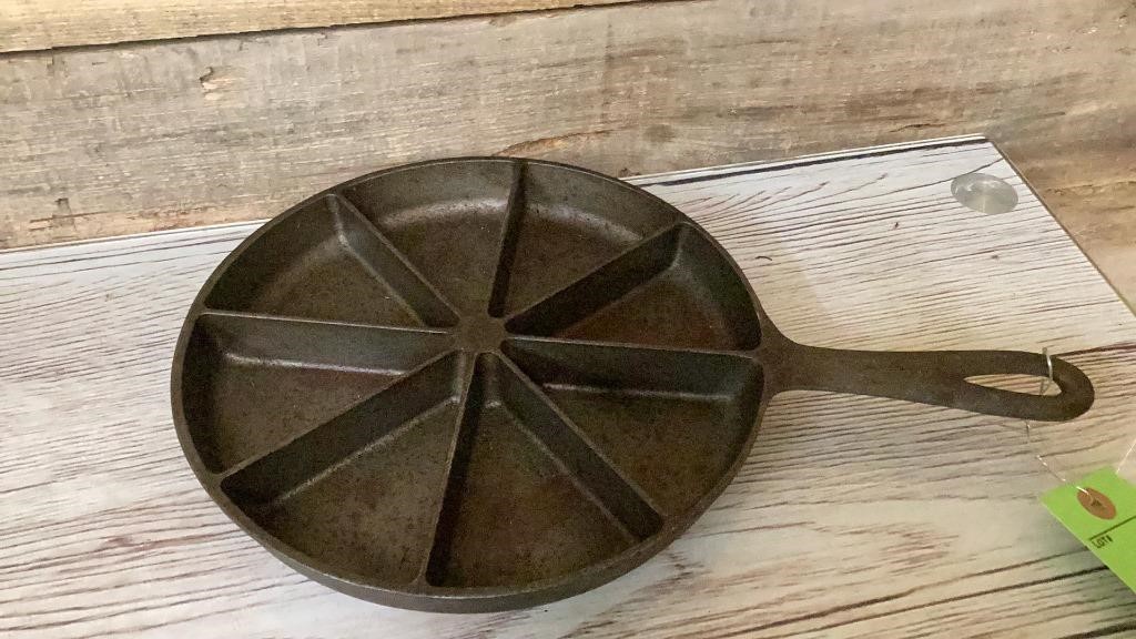 Cast iron cornbread pan