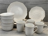 GIBSON ELITE 16-PIECE DINNERWARE SET