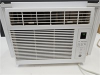 GE Air Conditioner  Works