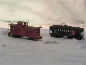 Ho Scale Freight Cars
