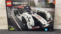 New Sealed Technic 422 Piece Lego Kit