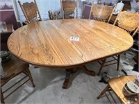 Oak Pedestal Dining Table With Leaf(Den)