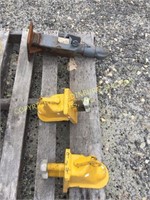 (3) INDUSTRIAL 2 5/16 HITCH COUPLER