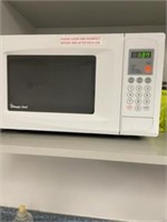 Magic Chef microwave works great used in break
