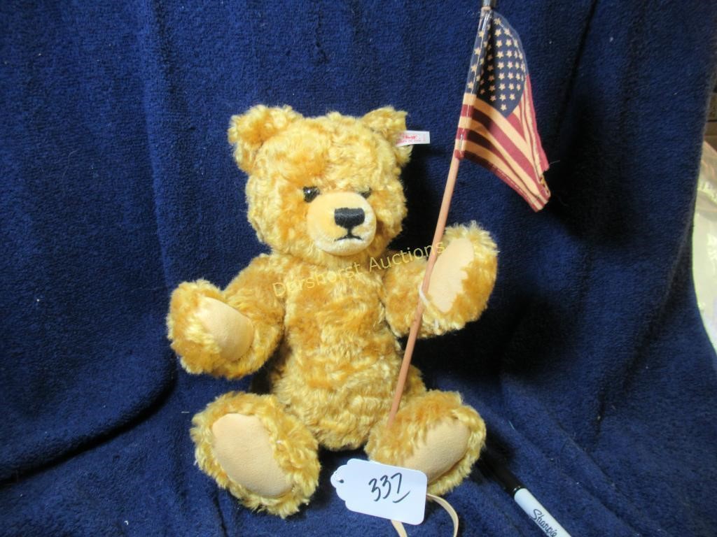 STEIFF TEDDY BEAR #665318 - PASSPORT BEAR - IT