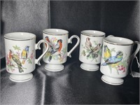 *Expensive* VTG Royal Crown Bird Footed Mugs