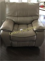 Large Leather Recliner (matches sofa & loveseat)
