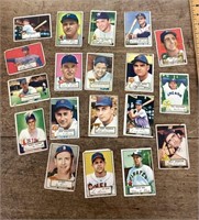 19 1952 Topps baseball cards
