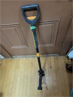Extendable weed puller