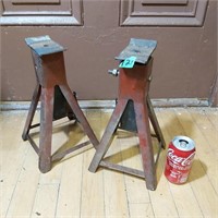 2 Jack stands