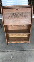 Early Oak Secretary