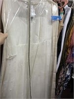 NWT TORRID SIZE 24 WHITE WEDDING DRESS