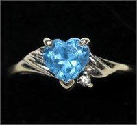 14K White gold heart shape blue topaz ring with