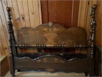 Antique full-size bed