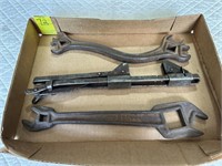 Antique Wrenches, Tool