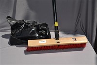 106: Push broom and car vacuum