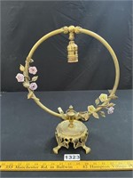 Antique Brassy Tole Flowers Boudoir Lamp