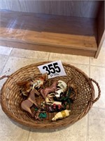 Basket And Horse Figurines (Kitchen)