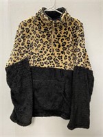 WOMEN'S PULLOVER SIZE XL