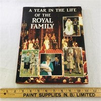 A Year In The Life Of The Royal Family 1982 Book