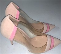Aldo women’s pink Nude/ Suede pumps size 8 HB62