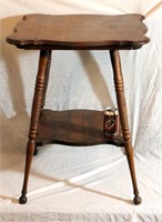 Vintage Square Oak 2-tier Parlor Table w/turned