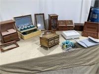 Jewelry boxes, music boxes, ring holders, bags